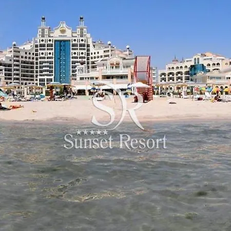 Family Luxurious With Sea View
