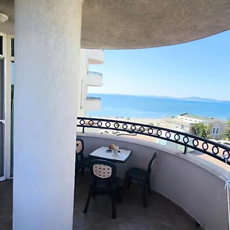 Luxurious With Sea View Lejlighed