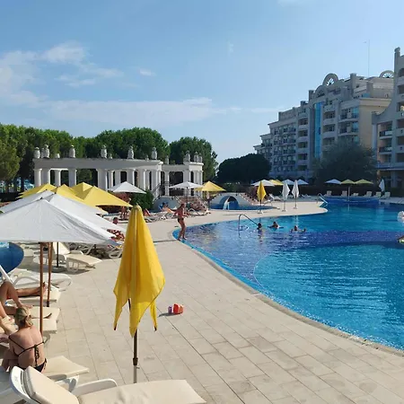 Апартаменты Family Luxurious With Sea View Поморие